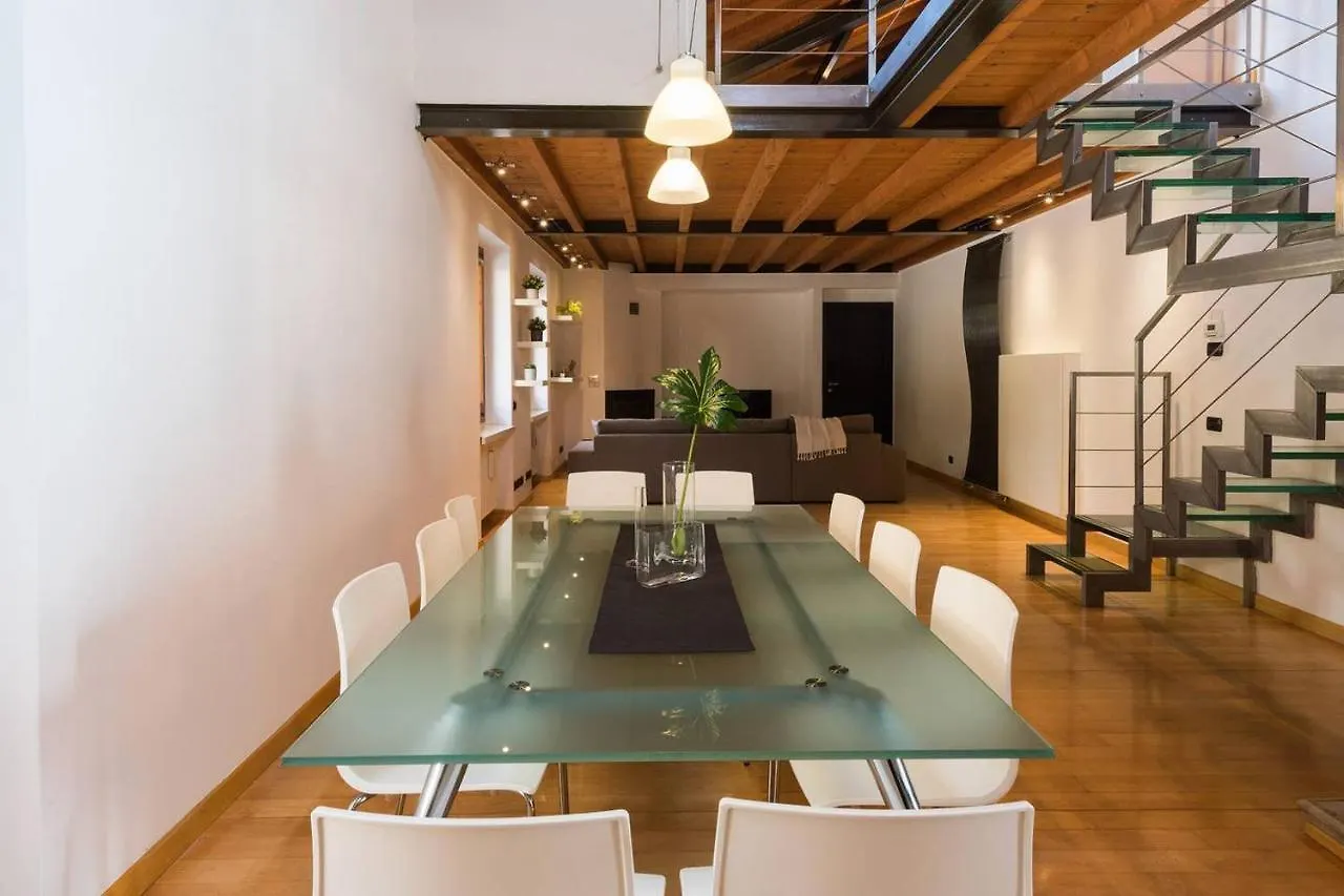 בית נופש צ'רנוביו Joivy Scenic 2Br Apt With Balcony & Parking