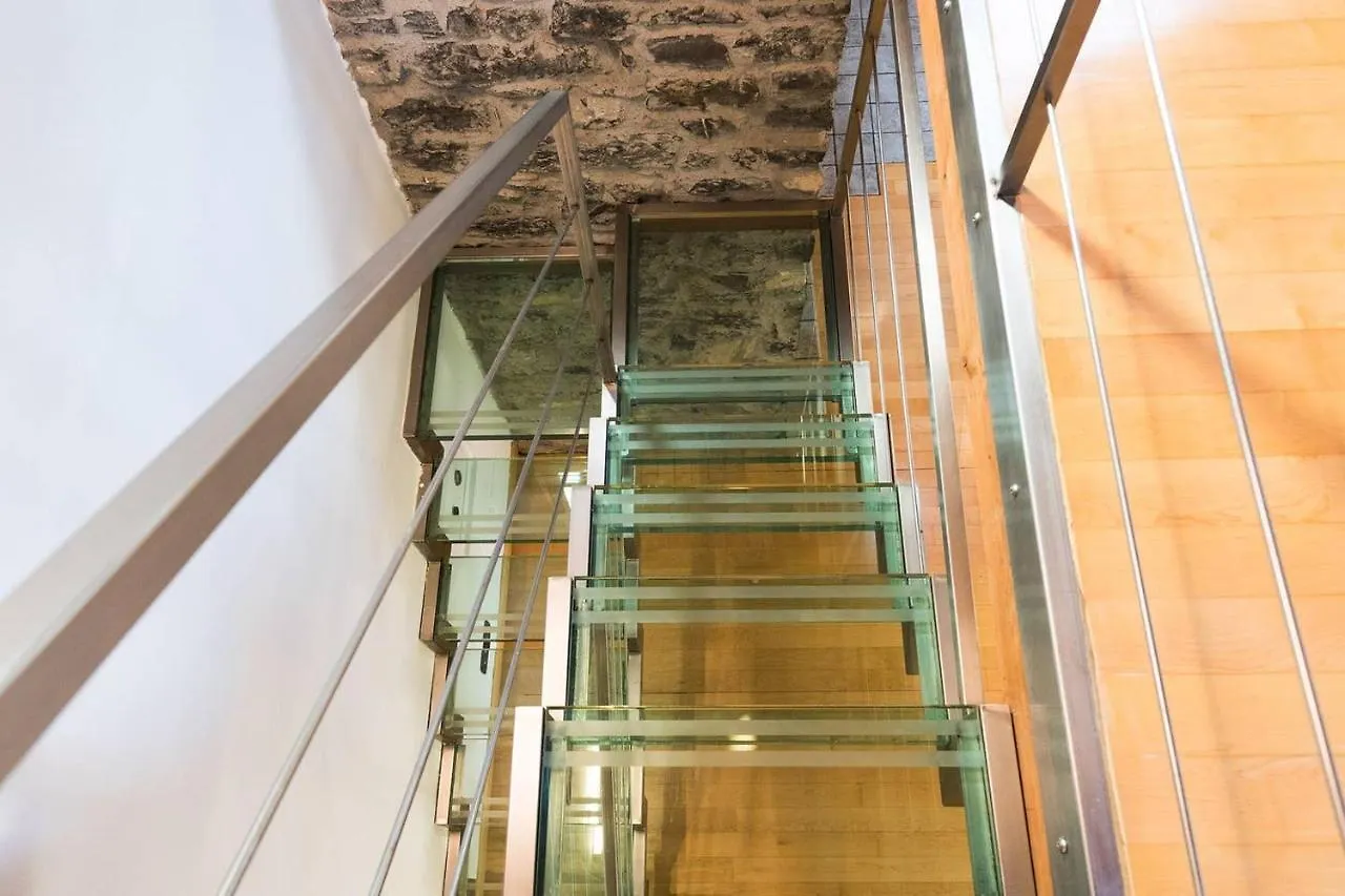 בית נופש צ'רנוביו Joivy Scenic 2Br Apt With Balcony & Parking איטליה