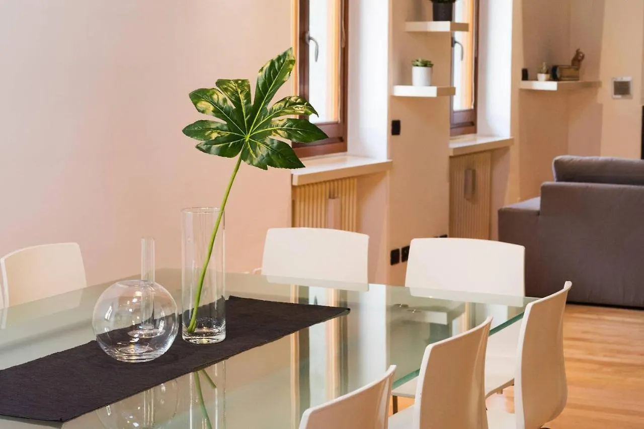 بيت للعطل Joivy Scenic 2Br Apt With Balcony & Parking تْشيرنوبيو