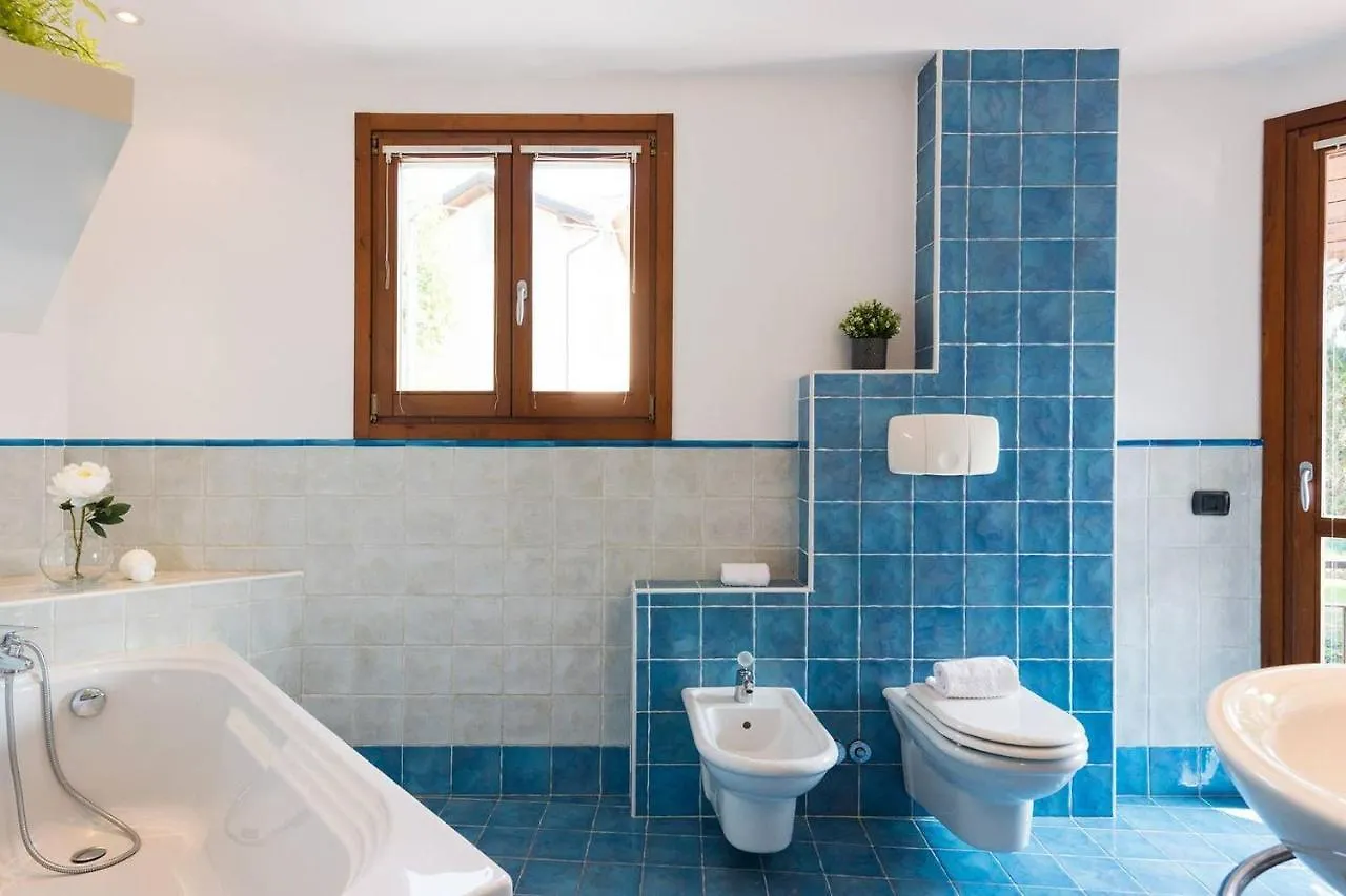Holiday home Joivy Scenic 2Br Apt With Balcony & Parking Cernobbio Italy