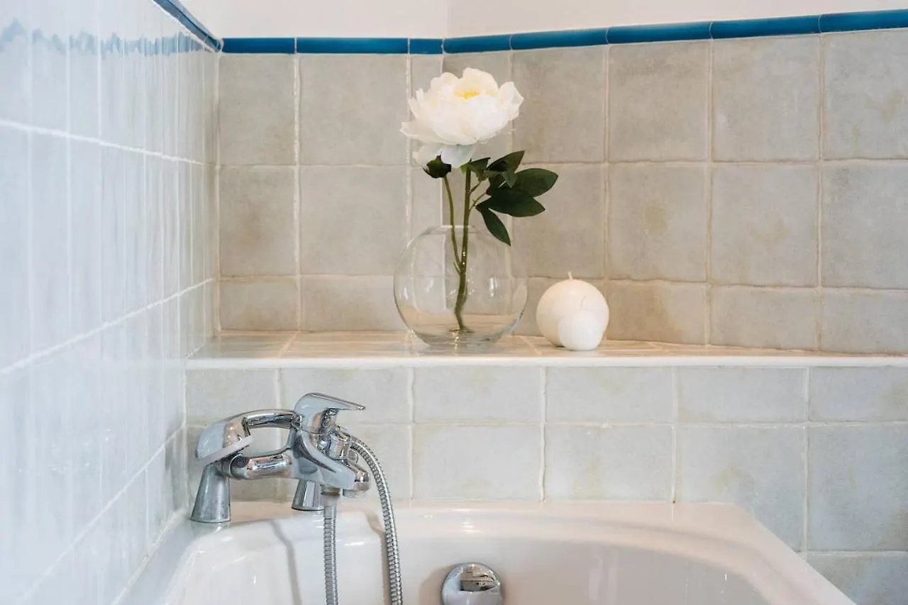 Joivy Scenic 2Br Apt With Balcony & Parking Cernobbio Holiday home
