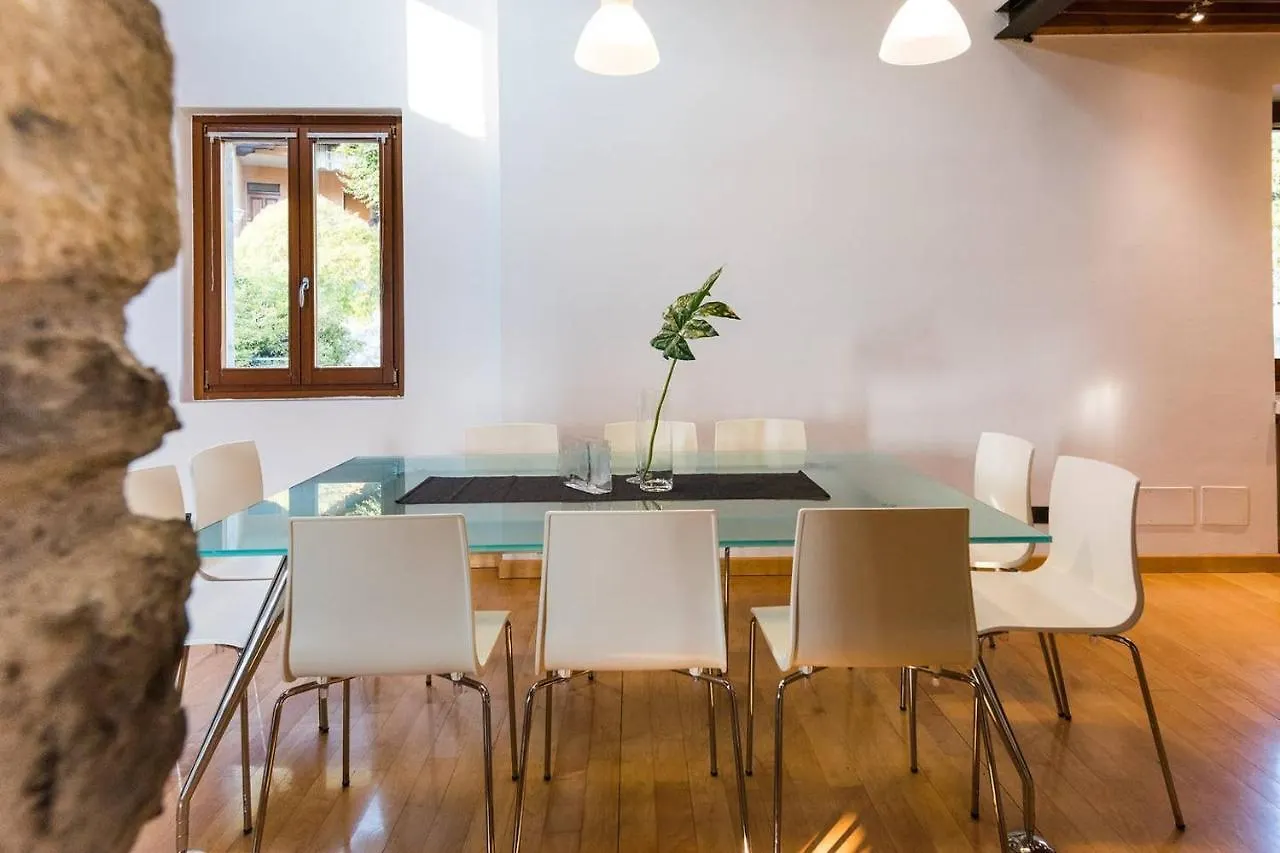 Joivy Scenic 2Br Apt With Balcony & Parking Cernobbio 0*,